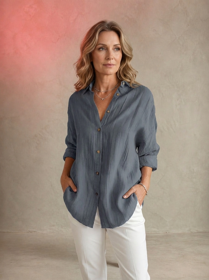 Lily - Elegant Pleated Blouse